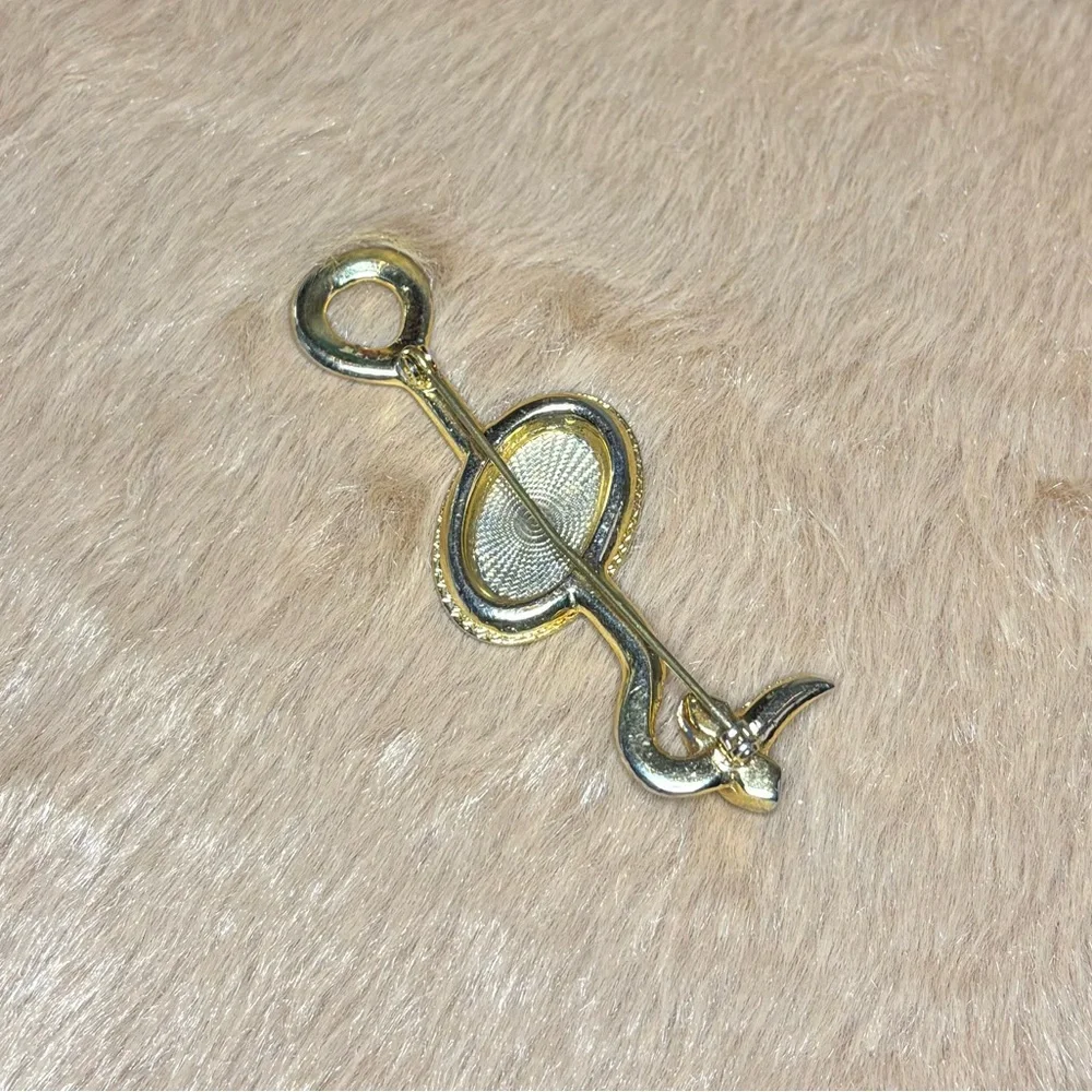 Brooch - Picture 2 of 2